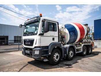 Betongbil LIEBHERR