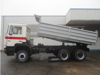Tippbil MAN 26 322 ZF Manual , 6x4 , 3 way tipper , Spring suspension: bilde 2