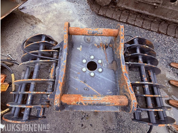 Utstyr for Bygg og anlegg 2022 Steinklype m/ S60 hurtigfeste - Nesten ikke brukt: bilde 5 Utstyr for Bygg og anlegg 2022 Steinklype m/ S60 hurtigfeste - Nesten ikke brukt: bilde 5