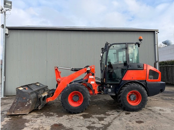 Hjullaster KUBOTA R082