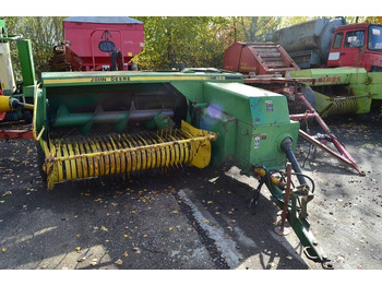 Firkantpresse JOHN DEERE