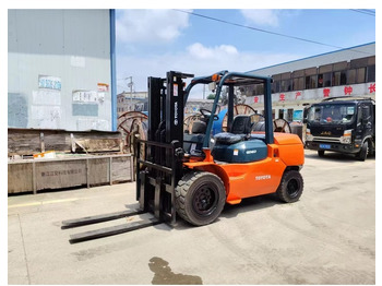 Gaffeltruck TOYOTA