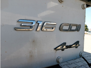 Leie  Mercedes-Benz Sprinter II Pritsche DoKa 6 Sitze 316 CDI 4X4 Mercedes-Benz Sprinter II Pritsche DoKa 6 Sitze 316 CDI 4X4: bilde 2