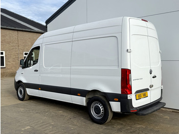 Kassebil, Elektrisk varebil Mercedes-Benz eSprinter 312 L2H2 100% Elektrisch 55kWh 168km WLTP 80kw Snelladen Climate Control Camera Stoelverwarming: bilde 2 Kassebil, Elektrisk varebil Mercedes-Benz eSprinter 312 L2H2 100% Elektrisch 55kWh 168km WLTP 80kw Snelladen Climate Control Camera Stoelverwarming: bilde 2