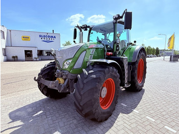 Traktor FENDT 720 Vario