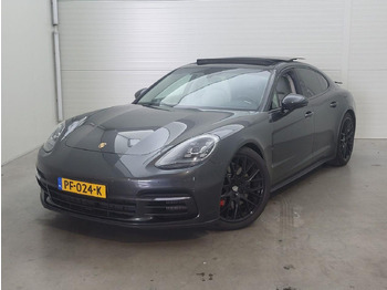 Hatchback PORSCHE