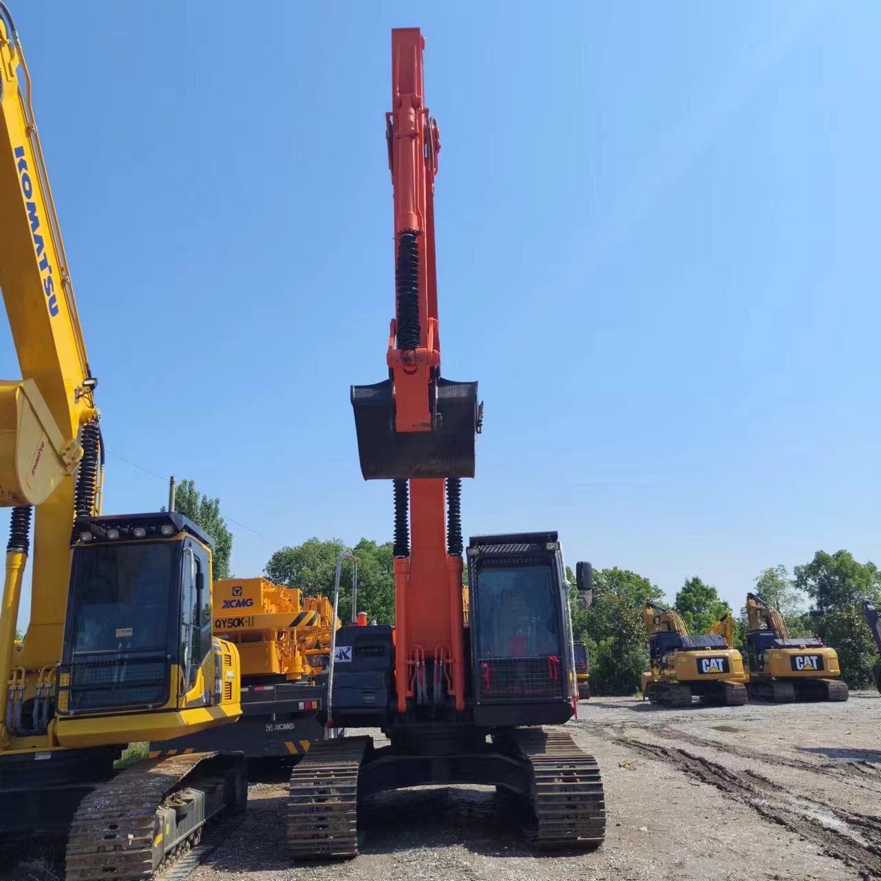 Beltegraver HITACHI ZX210: bilde 4 Beltegraver HITACHI ZX210: bilde 4