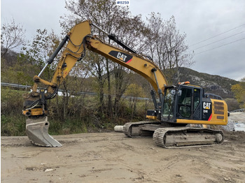 Gravemaskin CATERPILLAR 324