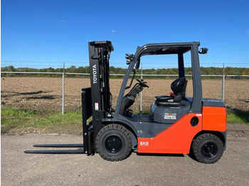 Dieseltruck TOYOTA FDF 25