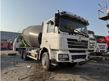 Betongbil SHACMAN