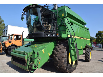 Skurtresker JOHN DEERE 2064