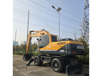 Hjulgraver HYUNDAI R210