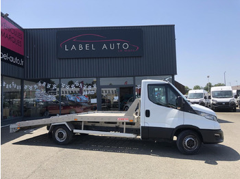 Transporter lastebil IVECO Daily 35s16