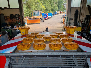 Anleggsmaskiner, Tilhenger Mersch Absperrtafel Nissen VZ 616 B3 LED Ausführung Auffahrampe Verkehrsleittafel Verkehrsleitanhänger Verkehrssicherungsanhänger Horizont Trebbiner Verkehrssicherung Baustellenabsicherung Unimog Auto: bilde 3