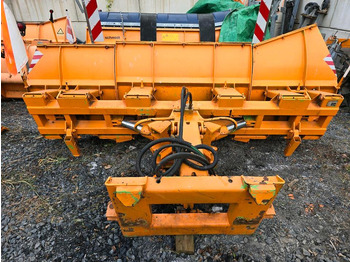 Snøplog UNIMOG