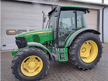 Traktor JOHN DEERE 5090M