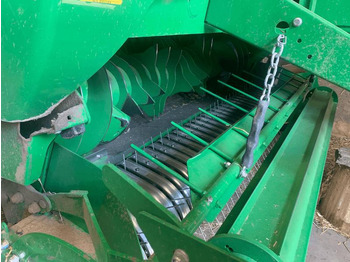 Rundballepresse JOHN DEERE V461M: bilde 2