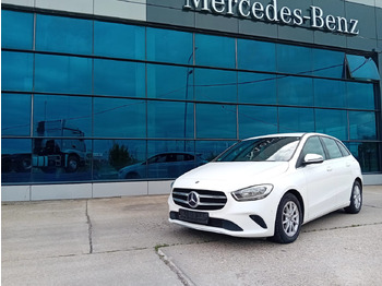 Sedan MERCEDES-BENZ