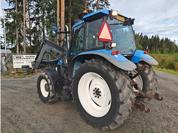 Traktor New Holland TS100, ES vaihteisto, ilmastointi, etukuormaaja Ålö Q55, katso video!: bilde 3 Traktor New Holland TS100, ES vaihteisto, ilmastointi, etukuormaaja Ålö Q55, katso video!: bilde 3