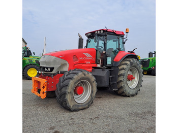 Traktor McCORMICK