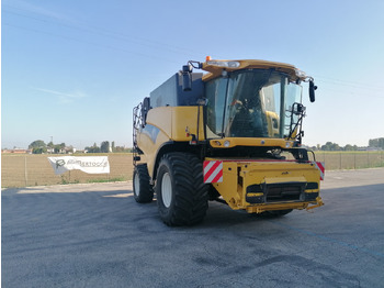 Skurtresker NEW HOLLAND CR9000