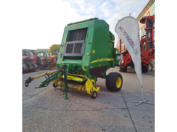 Rundballepresse JOHN DEERE