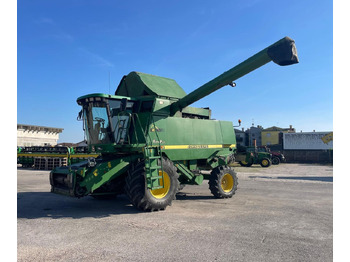 Skurtresker JOHN DEERE