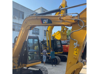 Gravemaskin CATERPILLAR