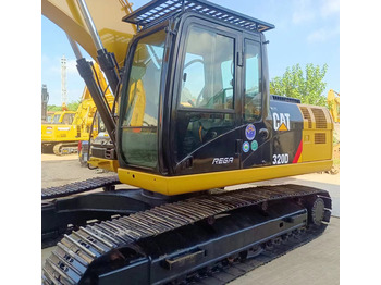 Gravemaskin CATERPILLAR 320D
