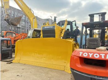 Bulldozer SHANTUI