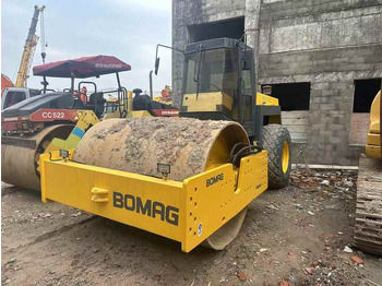 Kompaktor Used Heavy Construction Equipment BW217D Second Hand Road Rollers Used Machine Hot Sale [ Copy ]: bilde 2