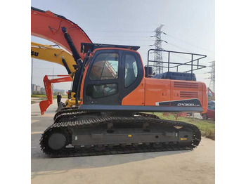 Gravemaskin DOOSAN DX300LC