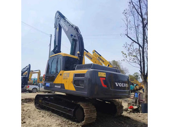 Gravemaskin VOLVO EC210
