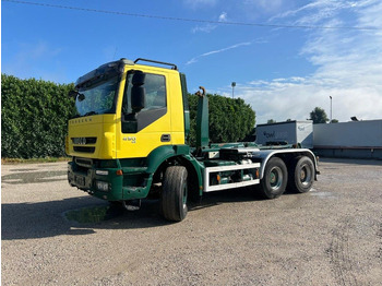 Krokbil IVECO Trakker