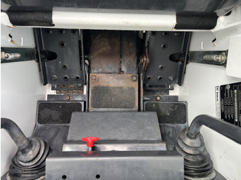 Kompakt beltelaster BOBCAT S70: bilde 5
