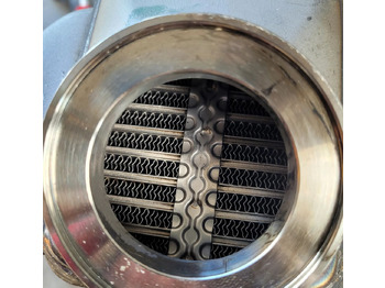 EGR-kjøler for Lastebil CHŁODNICA EGR VOLVO FH4 FH5 ORYGINAŁ 21944868 CHWALIM116: bilde 4 EGR-kjøler for Lastebil CHŁODNICA EGR VOLVO FH4 FH5 ORYGINAŁ 21944868 CHWALIM116: bilde 4