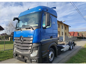 Chassis lastebil MERCEDES-BENZ Actros 2642