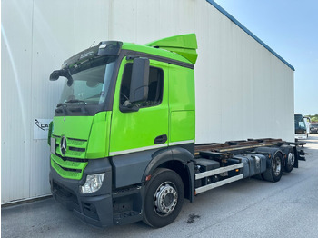 Container-transport/ Vekselflak lastebil MERCEDES-BENZ Actros