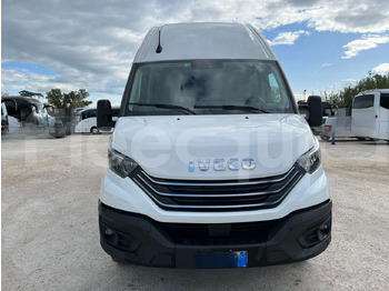 Minibuss IVECO Daily