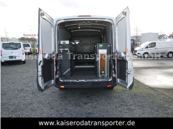 Kassebil FORD Transit