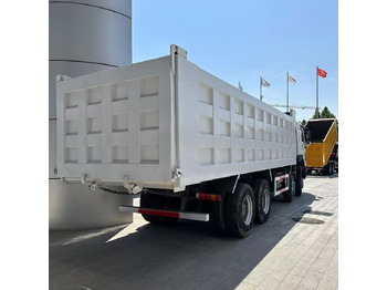 Dumper SINOTRUK howo 371 8x4 dump truck: bilde 2