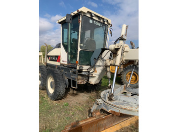 Grader TEREX
