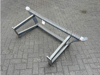 Ramme/ Chassis for Bygg og anlegg Terex TW150-6047945-Stair panel/Trittstufen/Traptreden: bilde 4