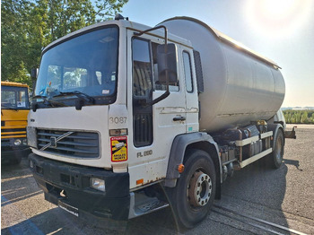 Tankbil VOLVO FL 250
