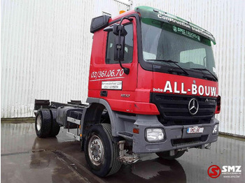 Chassis lastebil MERCEDES-BENZ Actros 1832