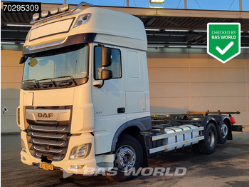 Container-transport/ Vekselflak lastebil DAF XF 450