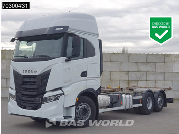 Container-transport/ Vekselflak lastebil IVECO S-WAY