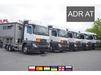 Container-transport/ Vekselflak lastebil MERCEDES-BENZ Actros 2545
