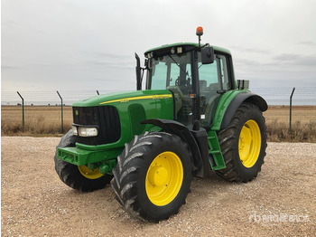 Traktor JOHN DEERE 6820