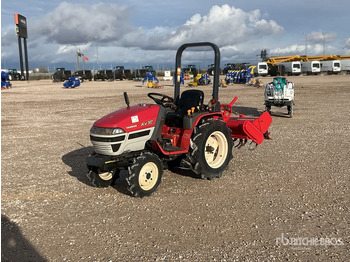 Traktor YANMAR